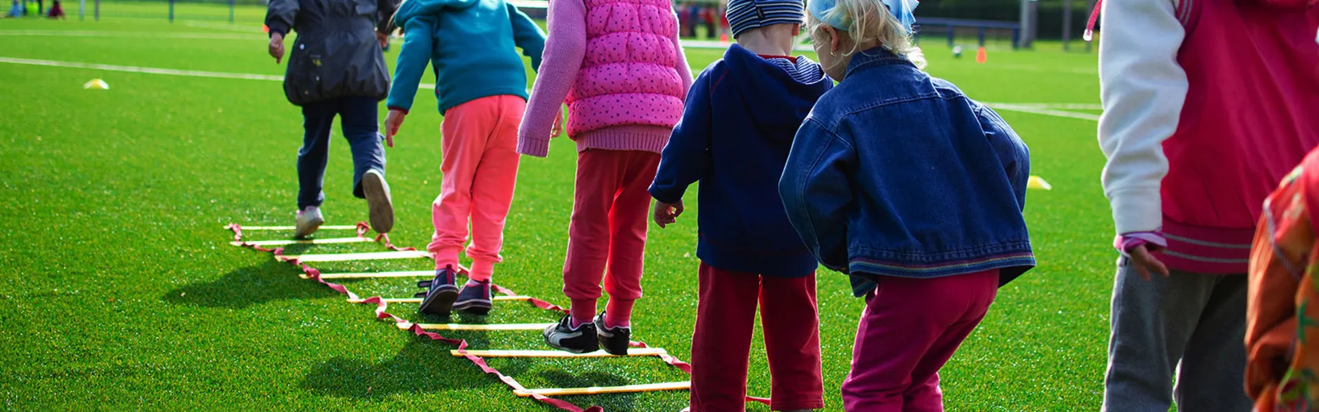 আমাদের সাথে যোগাযোগ করুন