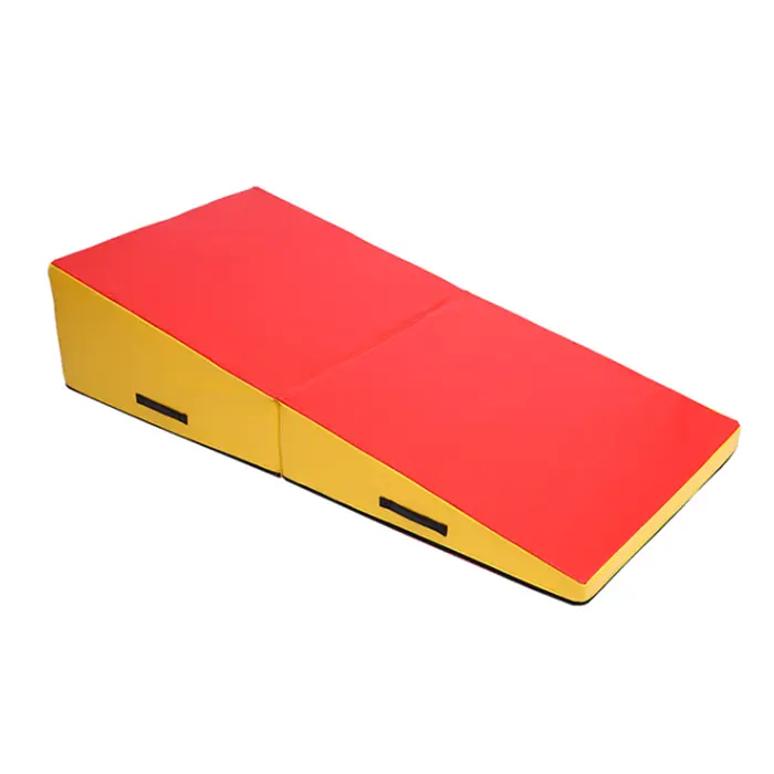 ভাঁজ ত্রিভুজ মাদুর